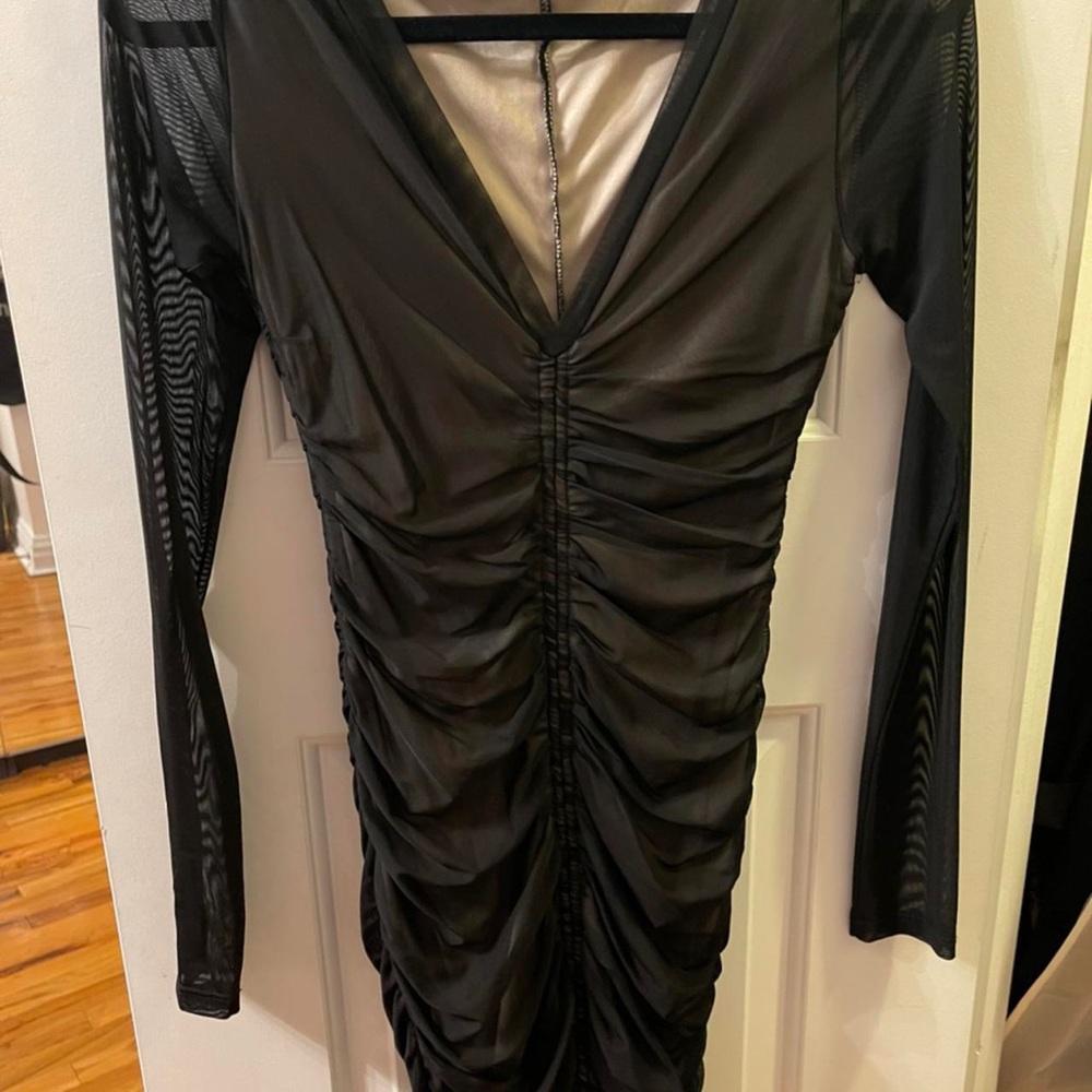 Black ruched body con dress